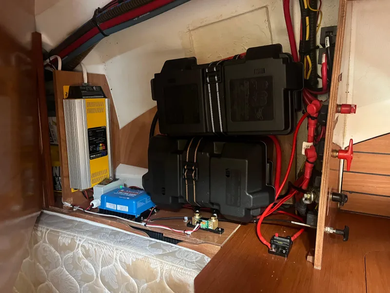 Slide: The Image of Electrical system setup in a 2007 Beneteau Oceanis Clipper 343 sailboat. - 28