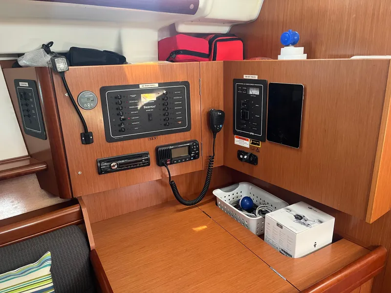 Slide: The Image of Beneteau Oceanis Clipper 343 2007 - 55