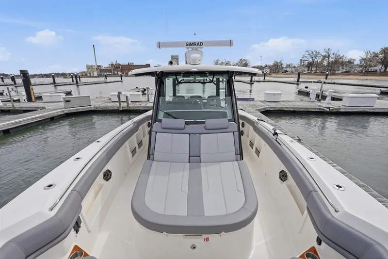 Slide: The Image of Boston Whaler 380 Outrage 2026 - 24