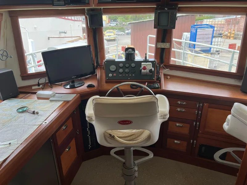 Slide: The Image of LRT 50 - Helm - 10