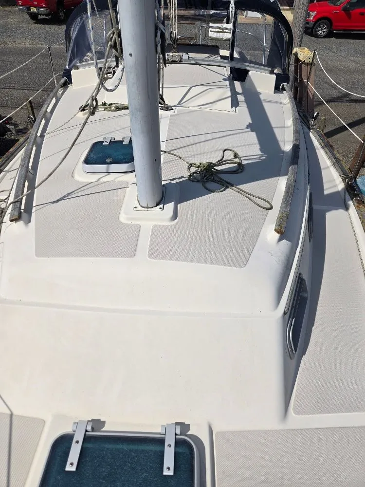 Slide: The Image of Island Packet 27 1986 - 16