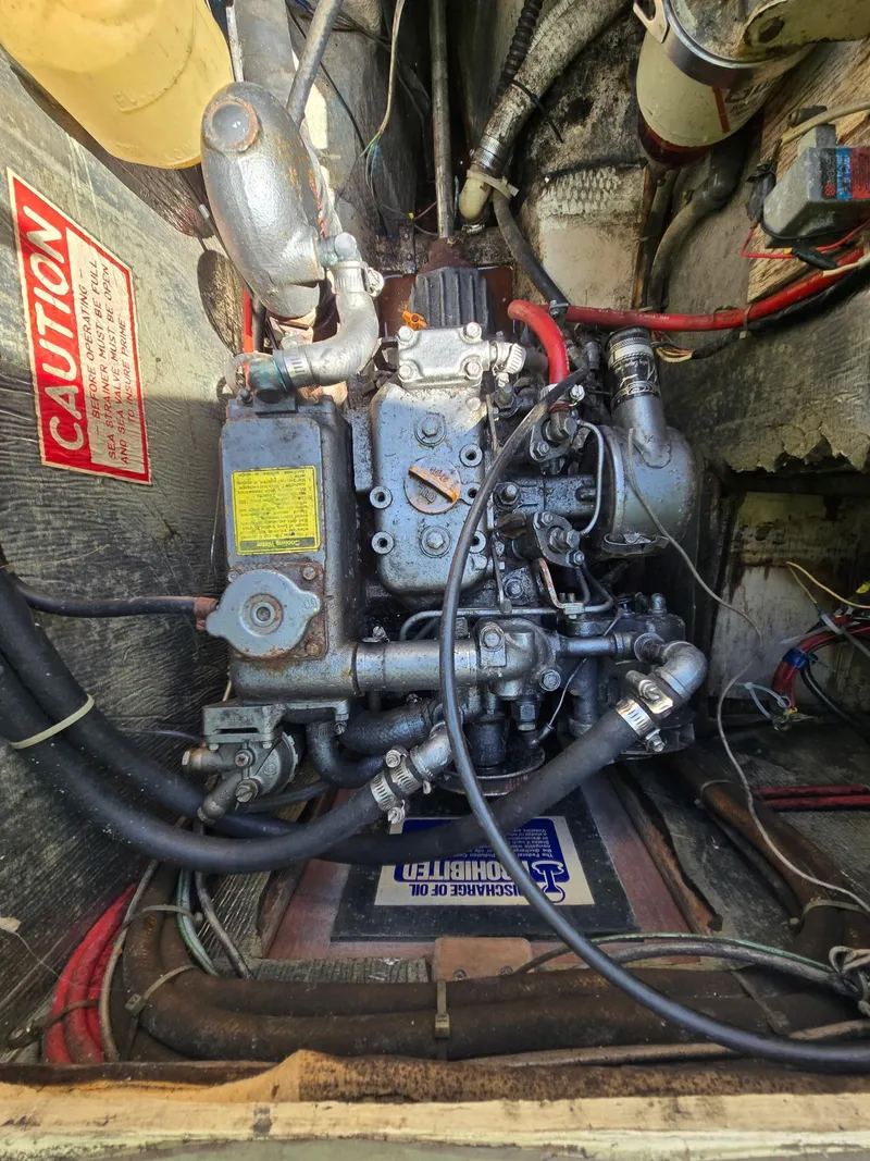 Slide: The Image of Island Packet 27 1986 - 30