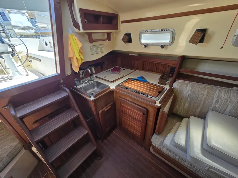 Slide: The Image of Island Packet 27 1986 - 31