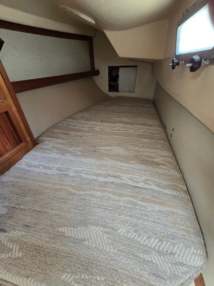 Slide: The Image of Island Packet 27 1986 - 9