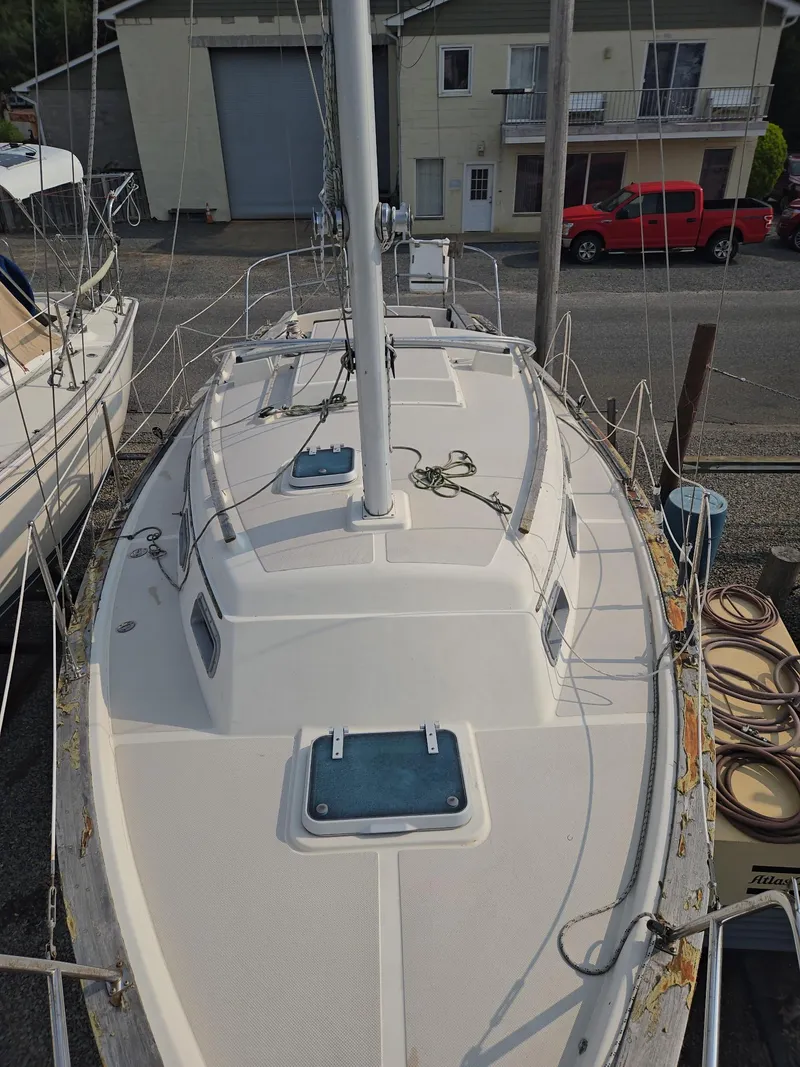 Slide: The Image of Island Packet IP27 1986 - 22