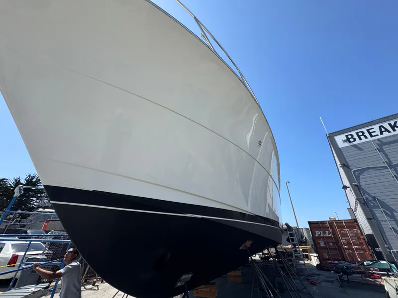 Slide: The Image of Hatteras 58 Sportfish 1990 - 59