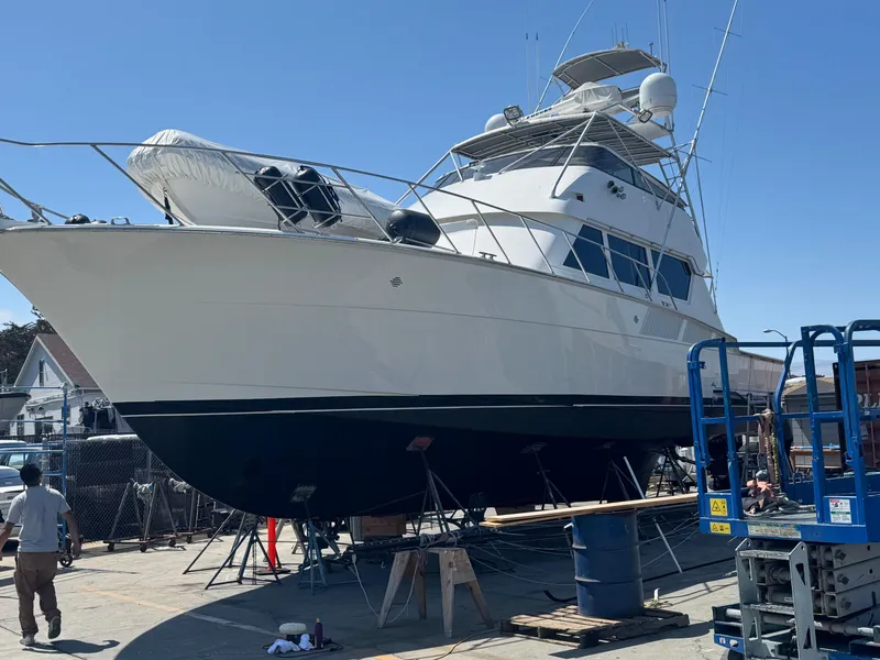 Slide: The Image of Hatteras 58 Sportfish 1990 - 60