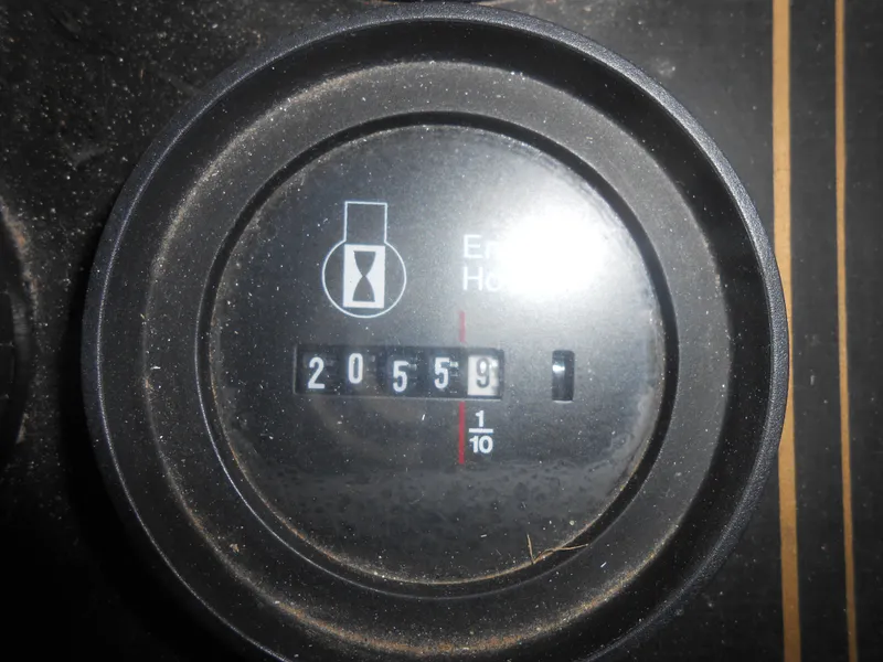 Slide: The Image of Hour meter showing 2055.9 hours on a 1994 Stardust Cruisers houseboat. - 6