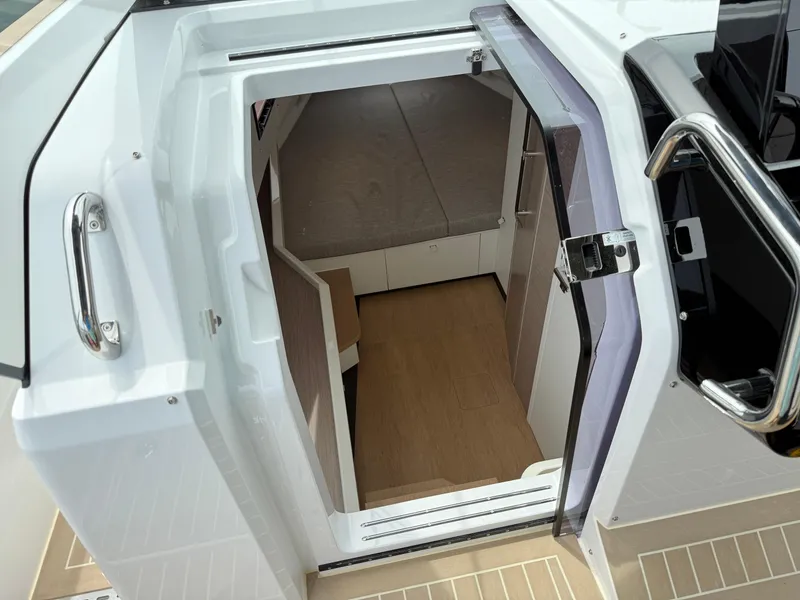 Slide: The Image of Fjord 39 XP 2025 - 81