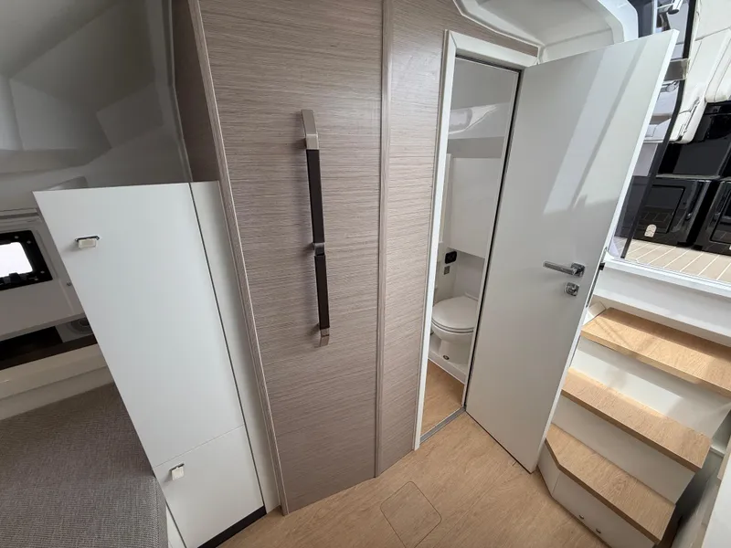 Slide: The Image of Fjord 39 XP 2025 - 92