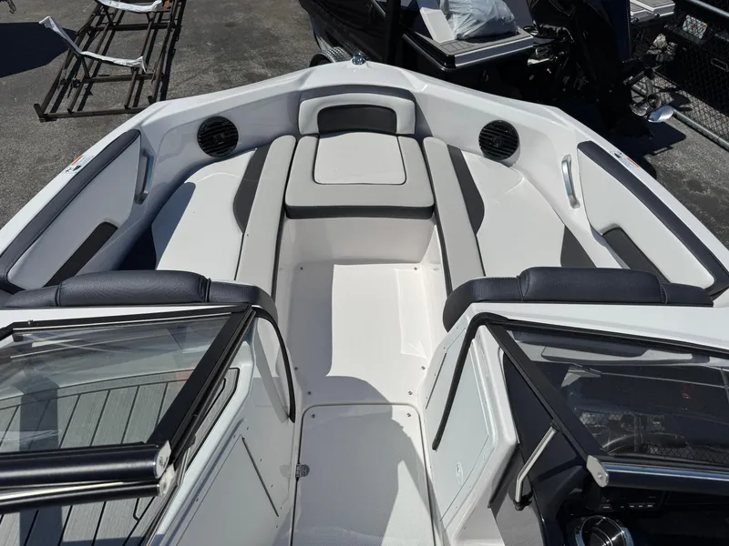 Slide: The Image of 2025 Yamaha Boats 195S interior with sleek seating and modern design. - 8