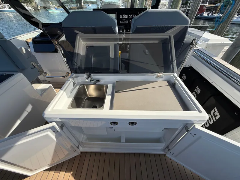 Slide: The Image of Fjord 41 XP 2025 - 63