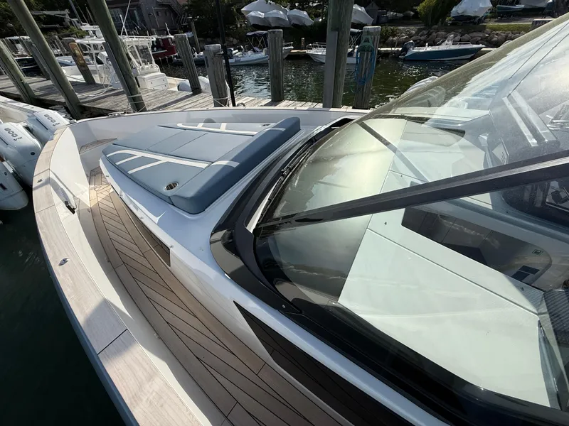 Slide: The Image of Fjord 41 XP 2025 - 85