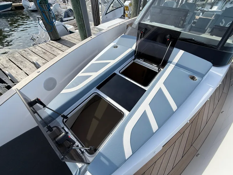 Slide: The Image of Fjord 41 XP 2025 - 91