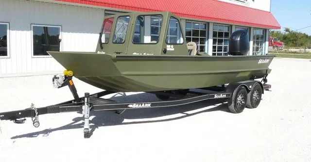 Slide: The Image of SeaArk 2072 Flat Cat Package 2025 - 5