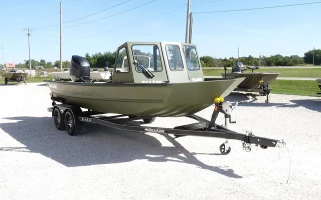 Slide: The Image of SeaArk 2072 Flat Cat Package 2025 - 6