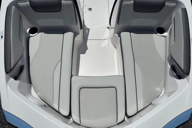 Slide: The Image of 2025 Yamaha Boats SX190 interior seating, featuring sleek, modern design and comfortable upholstery. - 8
