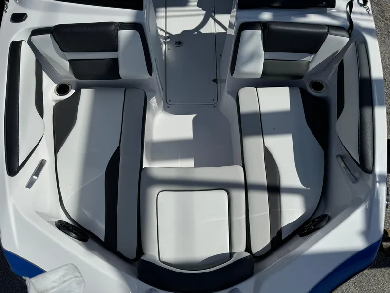 Slide: The Image of 2025 Yamaha Boats SX190 interior seating layout, featuring sleek, modern design and comfortable upholstery. - 14