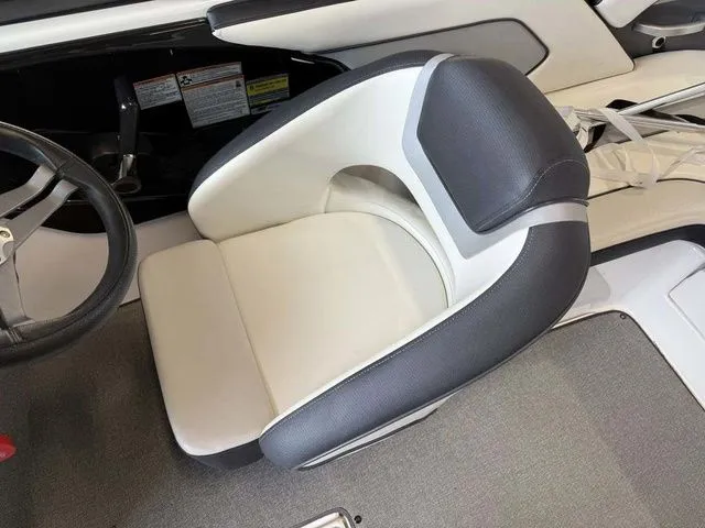 Slide: The Image of Yamaha SX195 2018 - 10