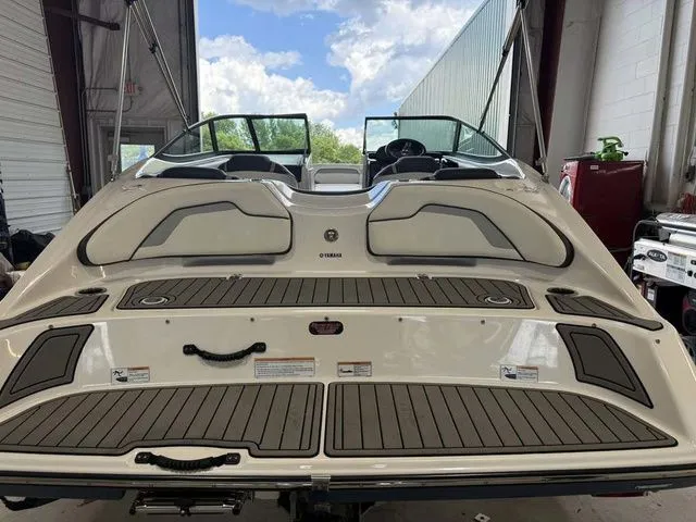 Slide: The Image of Yamaha SX195 2018 - 3