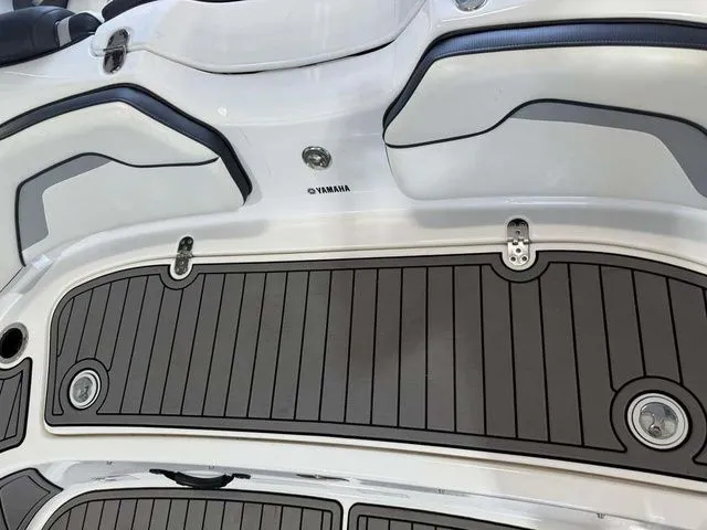 Slide: The Image of Yamaha SX195 2018 - 4