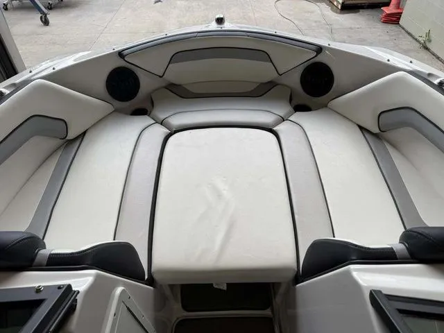 Slide: The Image of Yamaha SX195 2018 - 11