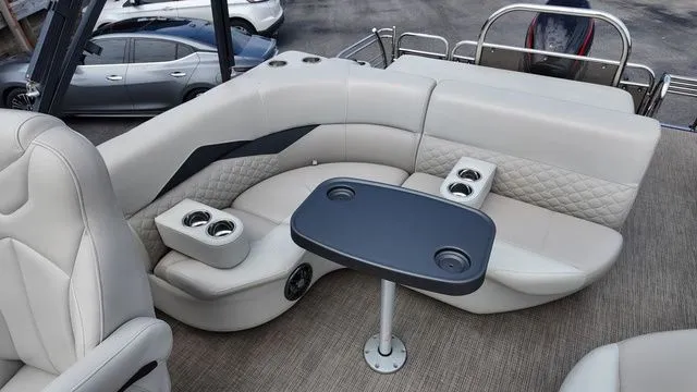 Slide: The Image of Manitou 25 Encore SL SHP 575 2022 - 10