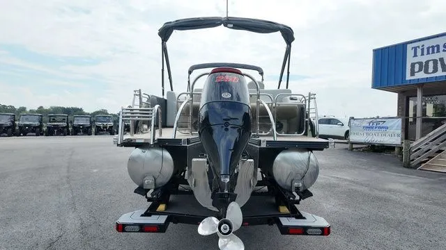 Slide: The Image of Manitou 25 Encore SL SHP 575 2022 - 23