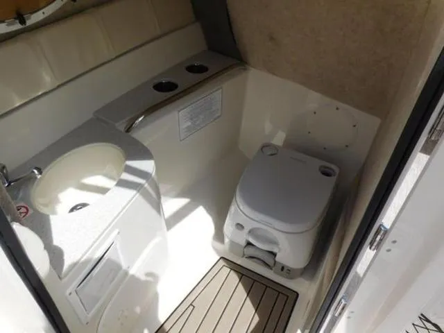 Slide: The Image of Stingray 211 DC 2024 - 7