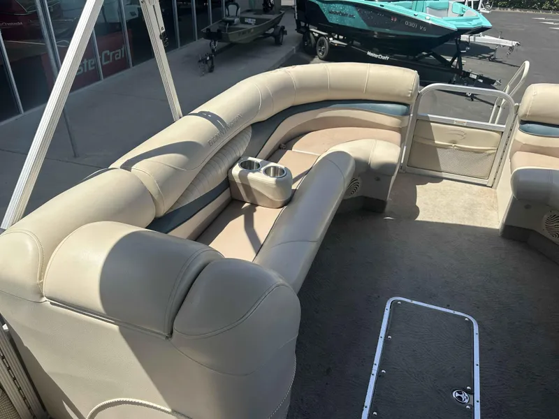 Slide: The Image of Bennington 2575 RL 2007 - 10