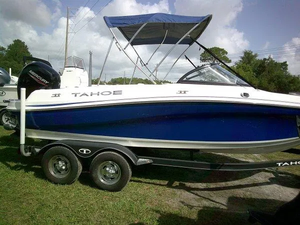 Slide: The Image of Tahoe 550 TS 2019 - 7