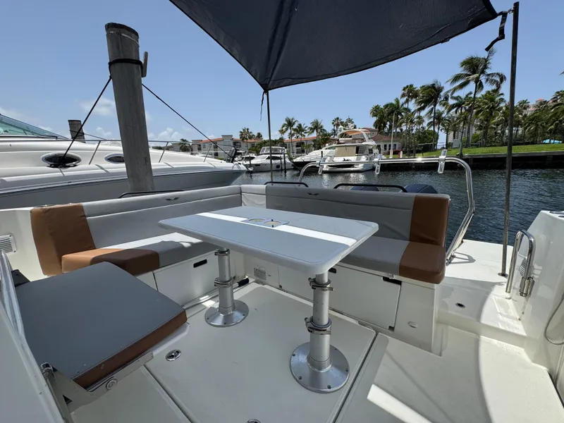 Slide: The Image of Beneteau Flyer 9 SUNdeck 2023 - 22