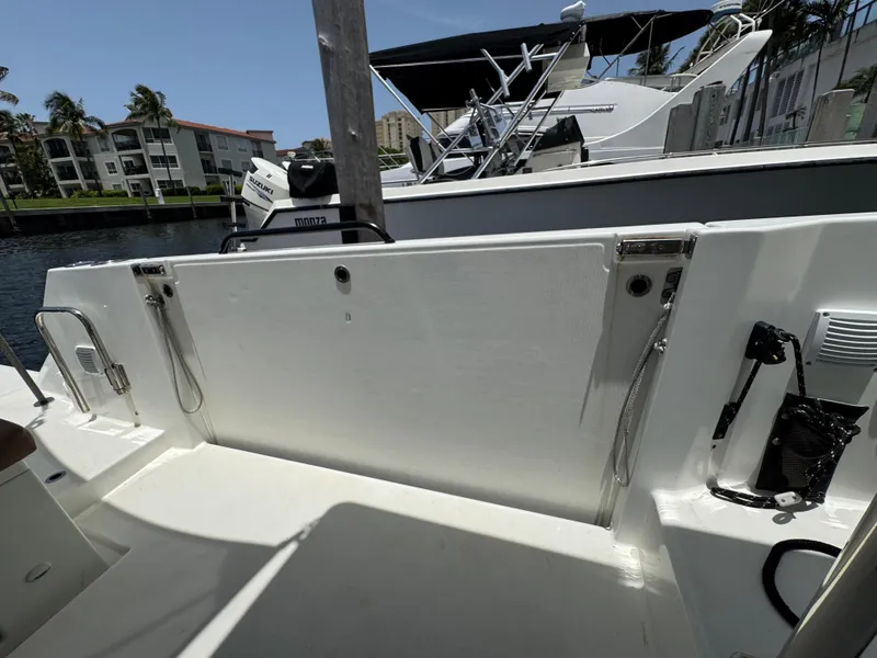 Slide: The Image of Beneteau Flyer 9 SUNdeck 2023 - 24