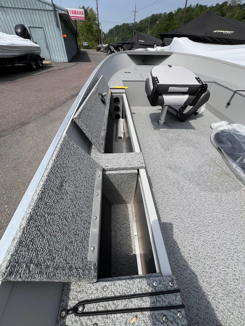 Slide: The Image of Starcraft Patriot 16 TL 2025 - 15