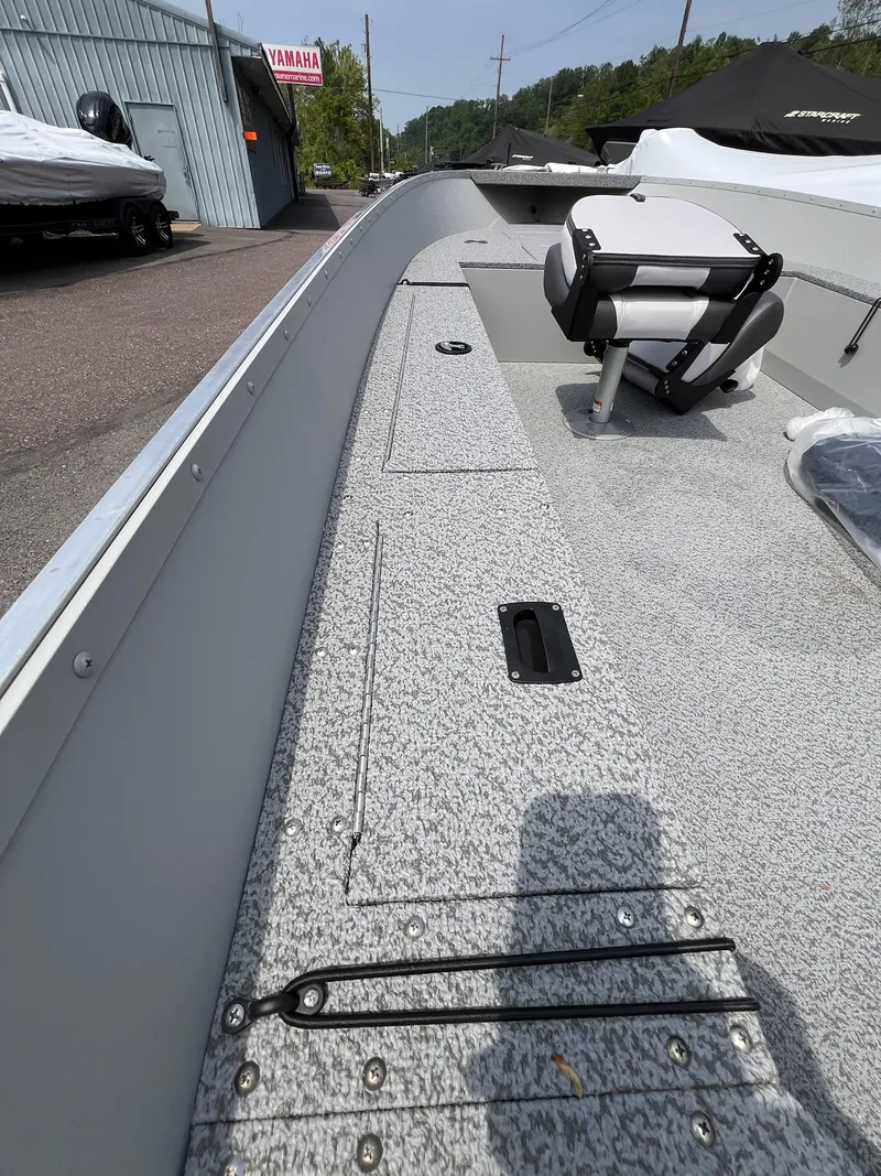 Slide: The Image of Starcraft Patriot 16 TL 2025 - 18