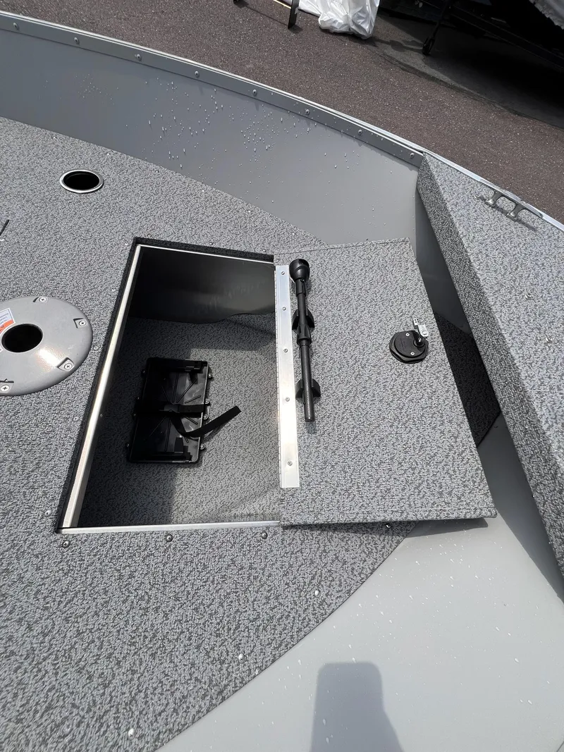 Slide: The Image of Starcraft Patriot 16 TL 2025 - 5