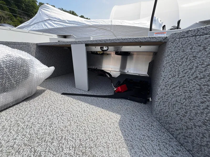 Slide: The Image of Starcraft Patriot 16 TL 2025 - 6