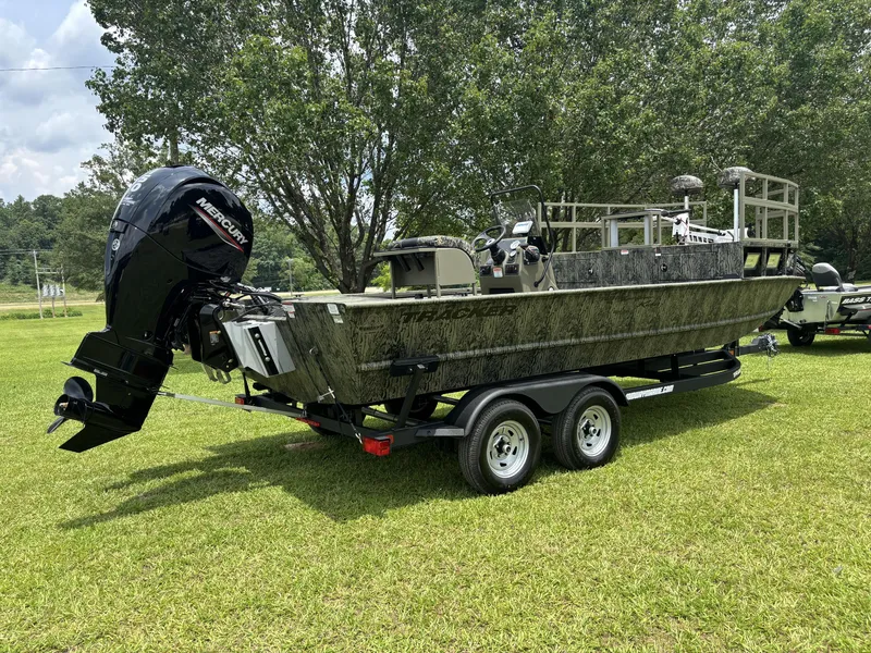 Slide: The Image of Tracker Grizzly 2072 CC Sportsman Kicker 2025 - 3