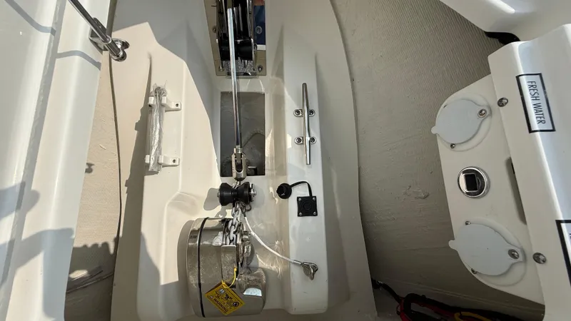 Slide: The Image of Pursuit S 328 Sport 2025 - 74