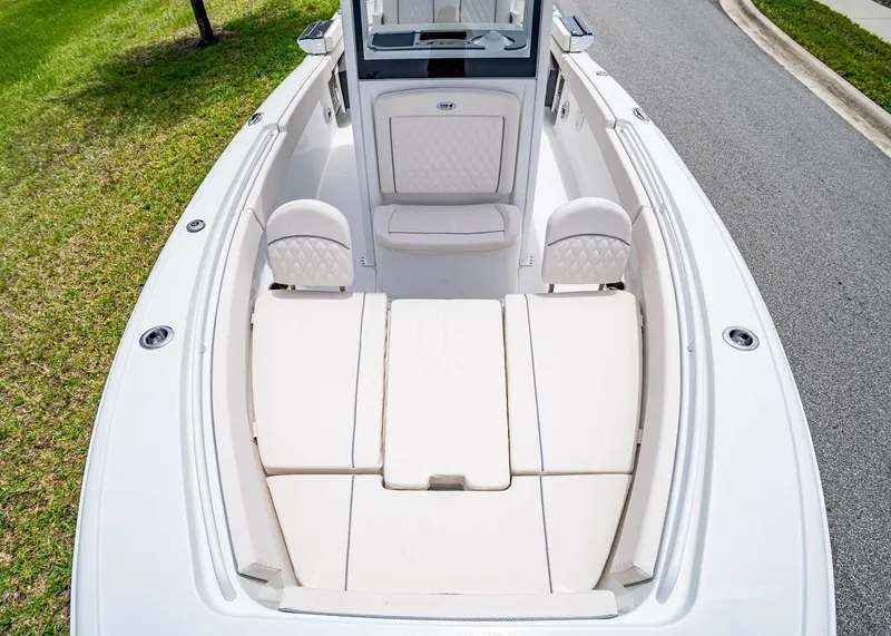 Slide: The Image of Sea Hunt Ultra 265 SE 2026 - 24