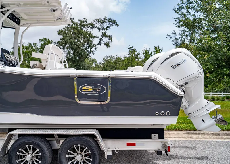 Slide: The Image of Sea Hunt Ultra 265 SE 2026 - 5