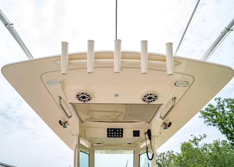 Slide: The Image of Scout 305 LXF 2023 - 20