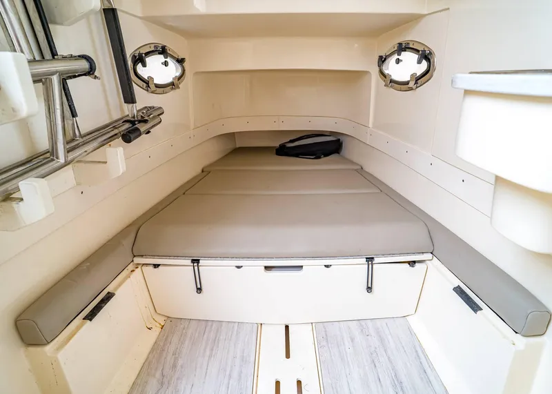 Slide: The Image of Scout 305 LXF 2023 - 28