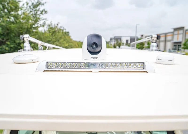 Slide: The Image of Scout 305 LXF 2023 - 29