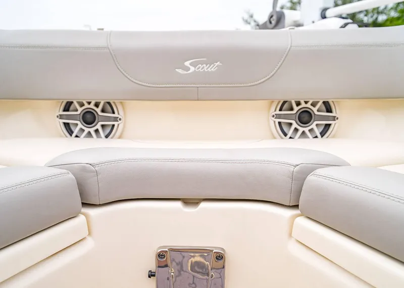 Slide: The Image of Scout 305 LXF 2023 - 33