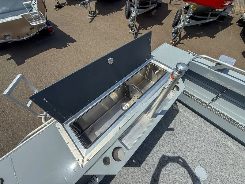 Slide: The Image of Hewescraft 200 ProV ET 2025 - 19