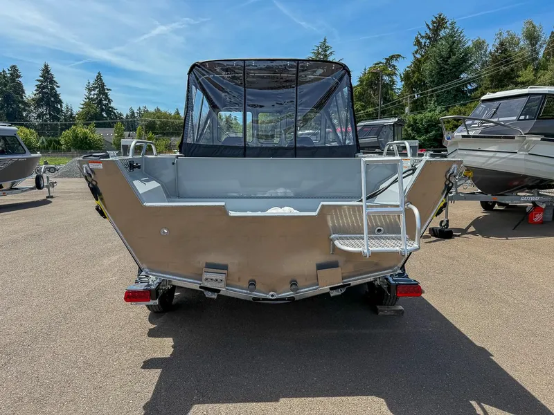 Slide: The Image of Hewescraft 200 ProV 2025 - 4