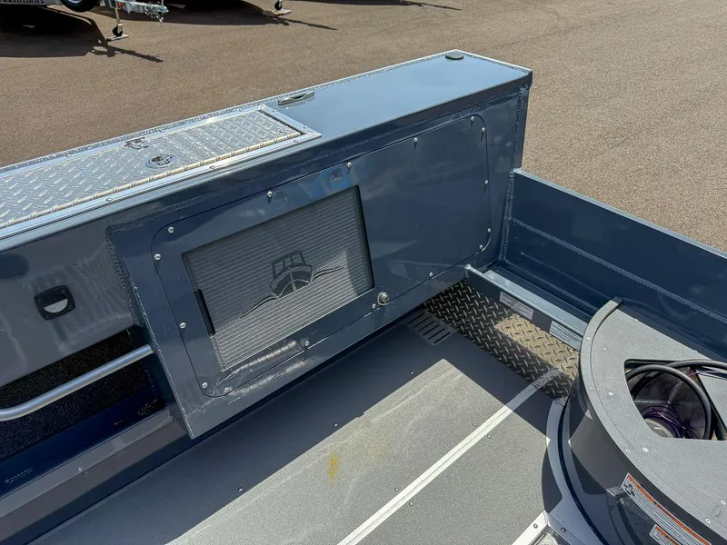 Slide: The Image of Hewescraft 220 Pioneer 2026 - 19