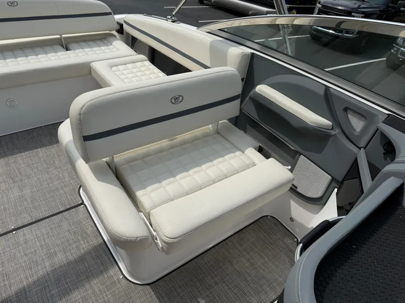 Slide: The Image of Cobalt R5 2019 - 15