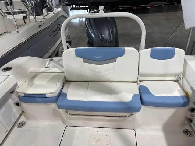 Slide: The Image of Robalo R207 Dual Console 2025 - 10